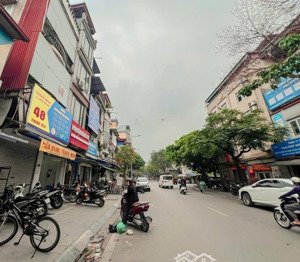 cực rẻ - bán nhà mặt phố kinh doanh sầm uất - gần phố huế - trần khát chân - 105m2 - mặt tiền 7.2m