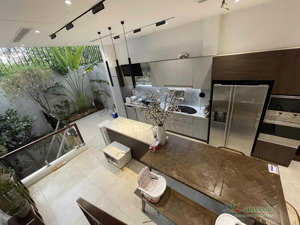 bán nhà liền kế hầm 4 tầng có hồ bơi trên mái thạnh mỹ lợi sát đảo kim cương, giá chỉ 24 tỷ tl