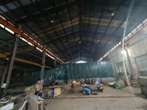 cho thuê kho xưởng coma5 đường 70 tây mỗ, nam từ liêm, dt 430m2, xuất vat, xe công, điện 3fa, 75k/m