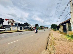 nhà mặt tiền kinh doanh nguyễn văn linh (gần chợ eatu) - 5 x 50m - 5.2 tỷ