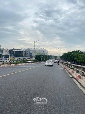 bán nhà đẹp đàm quang trung - lô góc - 5 tầng thang máy - nội thất sang xịn