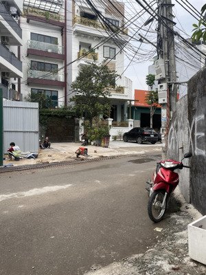 chính chủ gửi bán căn nhà cổ nhuế, dân xây chắc chắn, ngõ ôtô tránh, 52m2, mt 4.2m, 9 tỷ