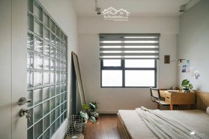 căn hộ 1 ngủ vinhomes d''capitale 58m2, tầng trung, full đồ cao cấp với ban công đông nam mát 5.8 tỷ