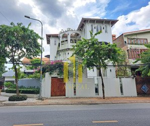 cho thuê biệt thự căn góc 153 nguyễn văn hưởng - giá 170 triệu