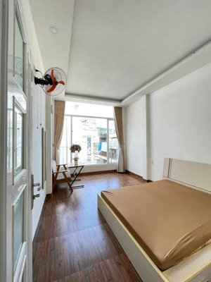 cho thuê nhà 3 tầng có nội thất, hẻm to đường 2/4 gần sinh trung, chợ đầm nha trang giá 10 triệu/th