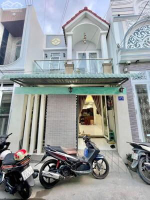 BÁN NHÀ 1T1L đúc, TRỤC CHÍNH, 2MT HẺM (trước-sau), HẺM thông thuận tiện