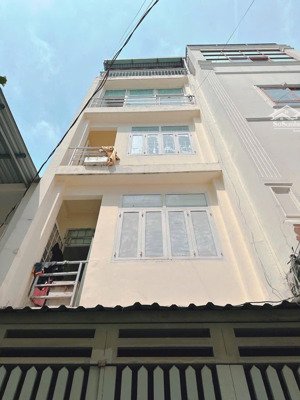 bán lỗ nhà phạm văn hai, tân bình. 80m2 (4mx20m). sổ hồng sẵn. dòng tiền sẵn 50 triệu/tháng