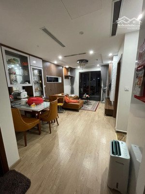 xem nhà 24/24 cho thuê ch florence 75m2 2 ngủ full đồ giá 12tr/th lh: 