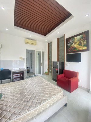 cho thuê phòng mặt tiền khánh hội, 4 triệu, 20m2, 1pn, 1wc hàng hot