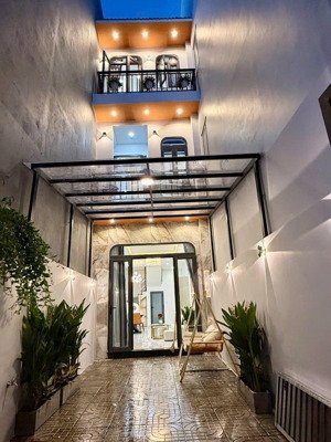 siêu phẩm nhà đẹp đường 339 - full công năng - diện tích rộng - gara ô tô trong nhà giá chỉ 9 tỷ
