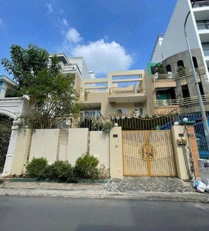 biệt thự 150m² hầm 5 lầu mặt tiền 15m trường sơn cư xá bắc hải vip q10