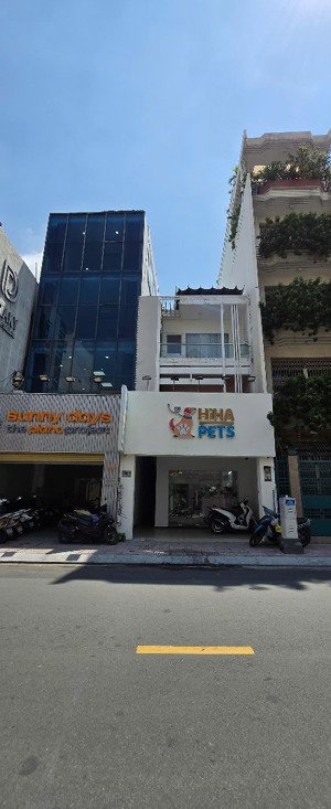 chính chủ bán mặt tiền huỳnh văn bánh, pn - dt 6.8x23m - 3 tầng - hđt 99 triệu/tháng - giá 29 tỷ