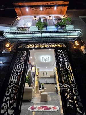 đẹp từ góc độ nhà vuông 5.5m shr ngay hoàng diệu 2 hẻm 5m giá chỉ 7.9tỷ tại p.linh trung