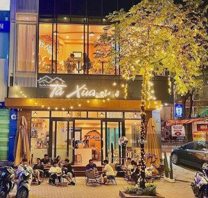 cho thuê mặt bằng kinh doanh phố hoàng ngân, dt 150m2 ,mt 13m ,kinh doanh mọi mô hình.