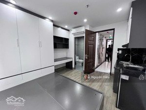 bán tòa chdv hoàng quốc việt - 48m2 x6 tầng x11 phòng - dòng tiền 600 triệu/năm, đủ pccc, sổ nở hậu