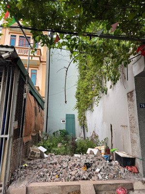 bán gấp lô đất đẹp 48m tổ 8 yên nghĩa view hồ,vị trí kinh doanh,sát trường c2 yên nghĩa.giá 7.7 tỷ