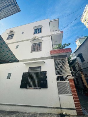 [ nhà 3 tầng hoàng hoa thám_ góc 2 mặt tiền ] hẻm ô tô vi vu ra biển 300m giá : 7 tỷ
