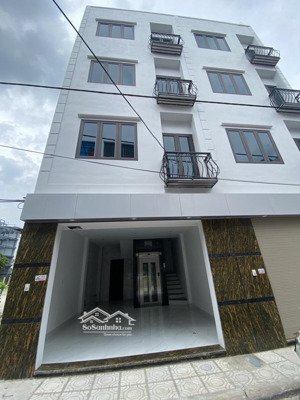 lõi gia lâm đường oto tránh giá có 102 nhà có cầu thang máy 35m2 dưới 7 tỷ