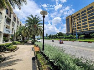 cần bán gấp siêu phẩm nhà phố góc giữa _ dự án midori park mặt tiền đường trần quốc toản