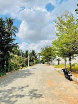 bán đất ven sông sài gòn gần cầu sắt an phú đông hẻm 331 đường vườn lài, view thoáng mát