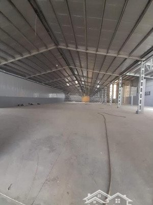 nhà xưởng cho thuê đường tô ngọc vân , thạnh xuân , quận 12 , dt: 1,300m2 , giá 60tr/th