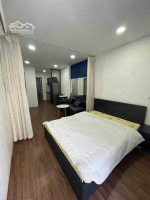 cho thuê phòng quận 5 bancol thoáng trần hưng đạo đầy đủ nội thất giá tốt checkin sớm