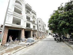 dãy nhà đẹp mặt đường tại khu vực tdc vườn hồng - gần big c chỉ từ hơn 3 tỷ hỗ trợ bank