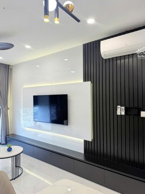 apartment for rent, c-skyview, 2 bedrooms, 2 toilets, 24th floor block a, balcony view outside