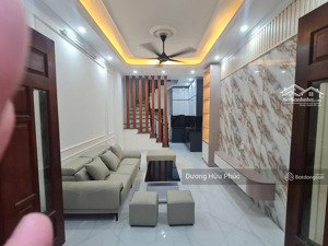siêu đẹp! bán nhà miếu đầm, mễ trì thượng dt 32m2x5t cách ô tô 30m, mới tinh, full đồ giá 6,75 tỷ