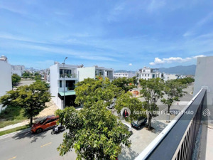 bán căn shophouse gói 8 mỹ gia đường thông 18m hướng đông nam