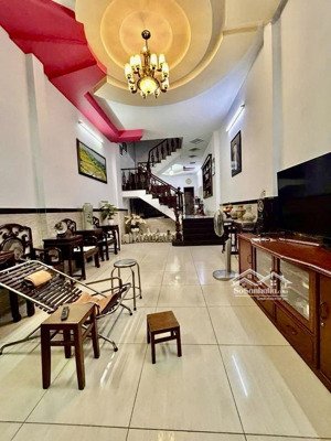 bán nhà mặt tiền gần nguyễn văn khối, 4x20, 12tỷ6, 2 tầng