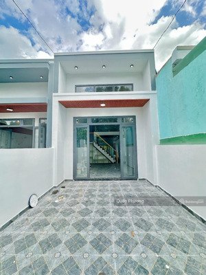 tt 390tr nhận ngay nhà gác lửng đúc sân xe hơi ngay ngã 3 trục 16, gần trường tiểu học tân phú ấp 5