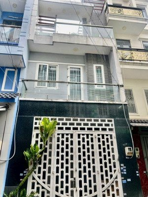 nhà đẹp shr đúc 3 lầu 3pn hẻm 7m khu phân lô đồng bộ sát chợ hiệp thành và bệnh viện q12 gần gò vấp