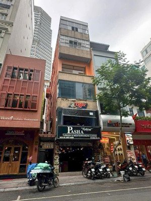 giảm 30 tỷ! chính chủ cần bán nhà mặt tiền đường đông du p.bến nghé quận 1.dt 95m2 giá 135 tỷ