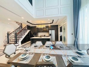 bán nhanh căn hộ duplex tại sun grand city - 69b thụy khuê 180m2, đồ siêu xịn, view hồ 