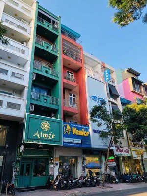 bán nhà vị trí đắc địa đối diện hà đô centrosa quận 10 - 6 tầng - hđt: 100tr/tháng - giá: 28 tỷ