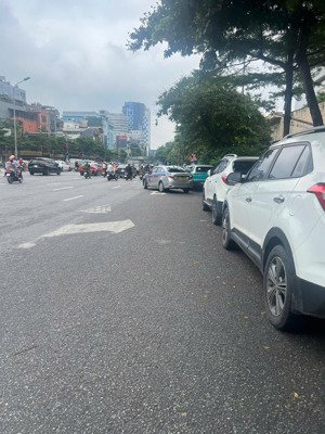 bán nhà mặt phố tây sơn quận đống đa - 8 tầng thang máy cho thuê 70tr/ tháng - chào giá 28.2 tỷ .