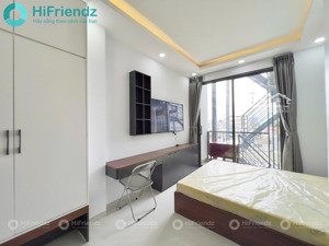 căn hộ mới 100% full nội thất cao cấp, ban công siêu thoáng gần cầu nguyễn văn cừ