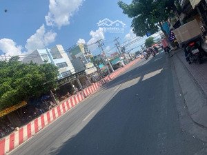 bán gấp mt huỳnh tấn phát 210m2, giá 50tr/m2