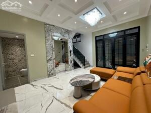 Nhà Đẹp Kinh Doanh, Thang Máy, Chợ Khâm Thiên 34m, 7 tầng, mt 6m, giá 12 tỷ.