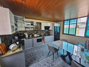 bán nhà mạc thái tổ cầu giấy dt 60m x 6t x mt 5m giá 33 tỷ có thương lượng