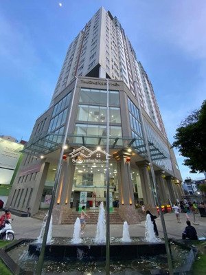 bán căn hộ bảy hiền tower 39triệu/m2,dt:188m2,3pn-4wc,tầng 20 .đã có 1 chỗ đậu xe hơi