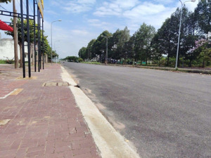 bán đất mt đường nhựa lê hồng phong giá tốt