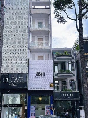 hot hot - 30 tỷ- 4x20m, 6lầu, thang máy- mt đường 3 tháng 2, ngay hà đô centrosa, quận 10