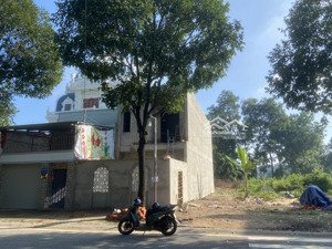 cần bán đất mặt tiền đường nhựa 16m đối diện công viên thành phố mới, diện tích 6x21m đất sạch, đẹp