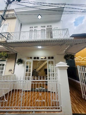 bán nhà diện tích 120m2 hẻm xe máy đường hồ xuân hương, đà lạt cho gia đình nhỏ định cư lâu dài