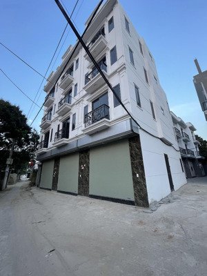 bán nhà 39m2/31m2, giá 3tỷ2xx/3tỷ999tr/ngõ ô tô thông tránh nhau sổ đỏ chuẩn, lô góc 2 mặt tiền