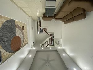 bán nhà hà đông dân xây 3 tầng, 3pn, gần bến xe, ga metro, full nội thất, 3 mặt thoáng, 40m2