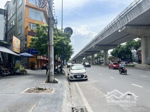 chủ bán siêu nhà mặt đường nhựa xe tải đỗ cửa phố hồ tùng mậu 43m2 mặt tiền 3,6m, giá hời 12.6 tỷ
