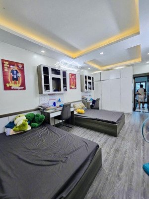 nhà đẹp thái thịnh - đống đa 52m2 ô tô 7 chỗ vào nhà hai thoáng vĩnh viễn